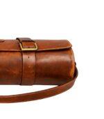 Zakara Caramel Classic Leather Knife Roll With Shoulder Strap - Image 4